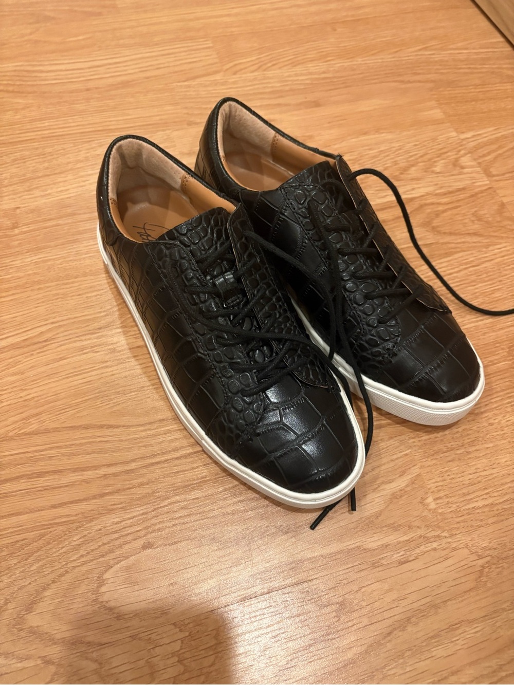 Patricia Nash Black Croc-Embossed Lace-Up Sneakers with White Sole